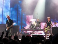 kapan greenday konser di jakarta ini lagu terbaiknya
